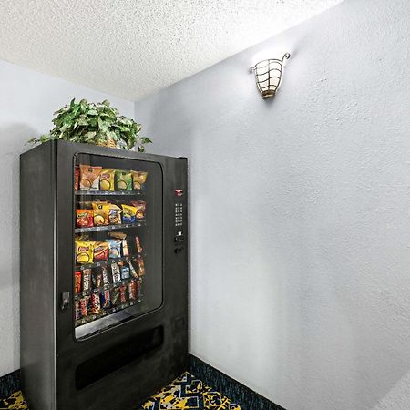 Econo Lodge London Eksteriør billede