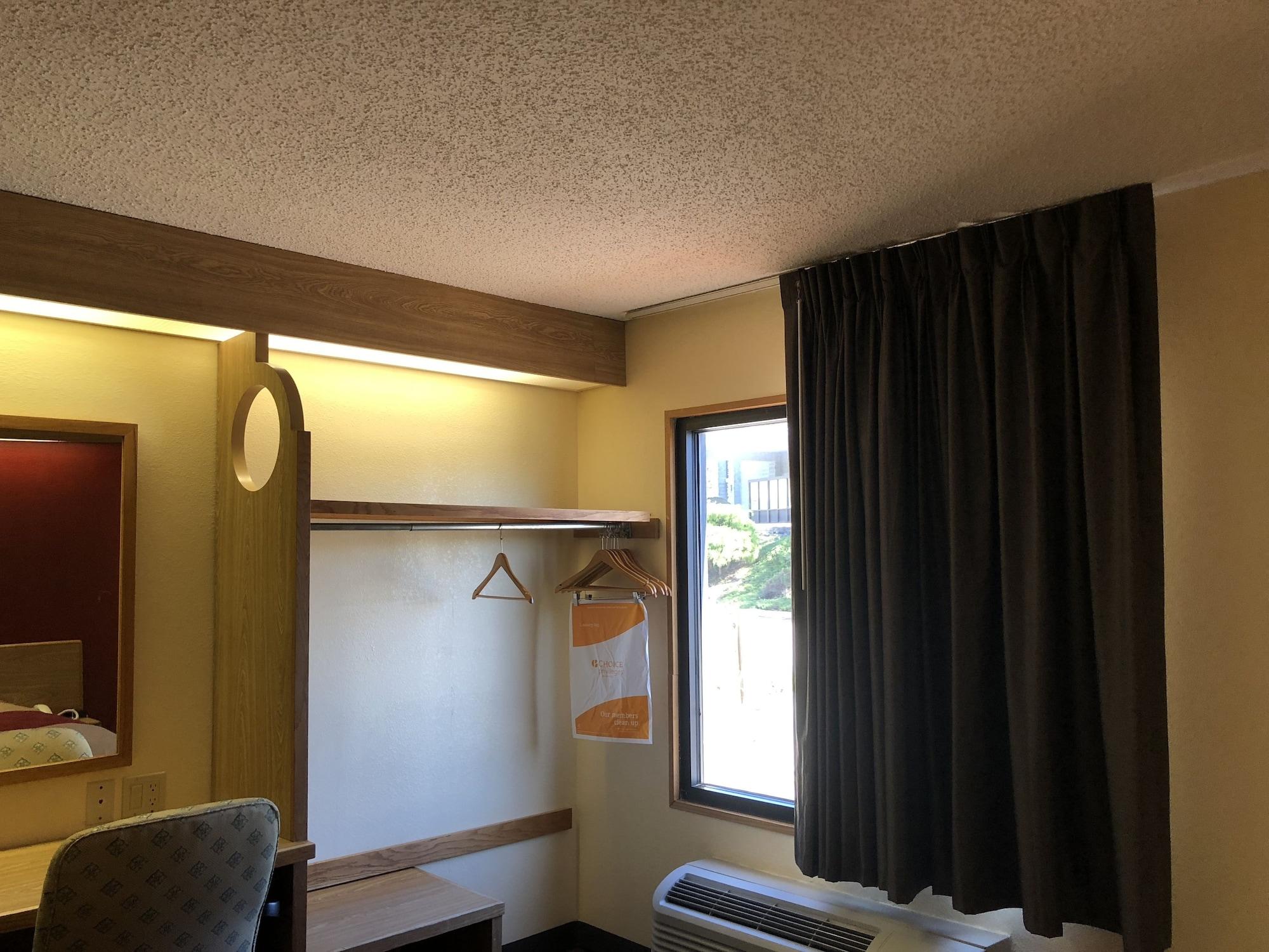 Econo Lodge London Eksteriør billede