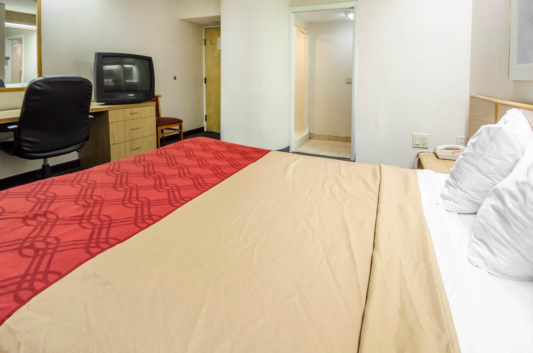 Econo Lodge London Eksteriør billede